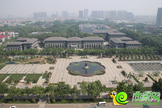 從友誼時代廣場寫字樓上俯瞰叢臺廣場