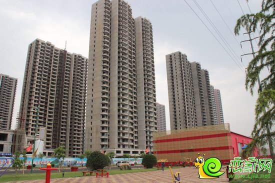 圣水湖畔實(shí)景圖