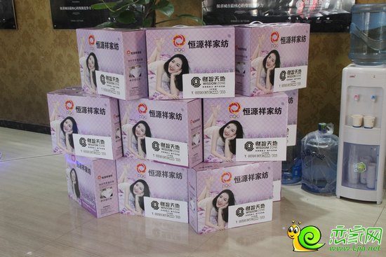擺放在售樓部一角的禮品
