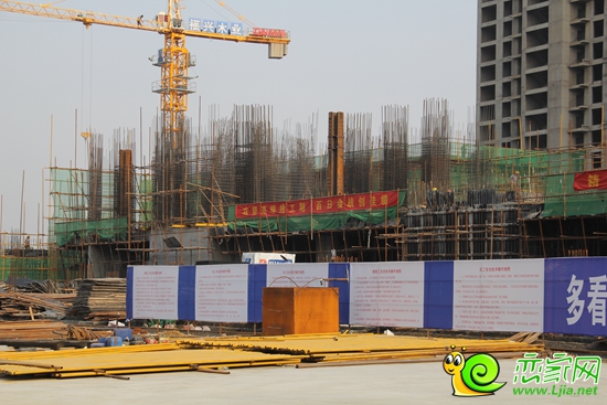 現(xiàn)代奧城施工現(xiàn)場(chǎng)（2014.5.17）