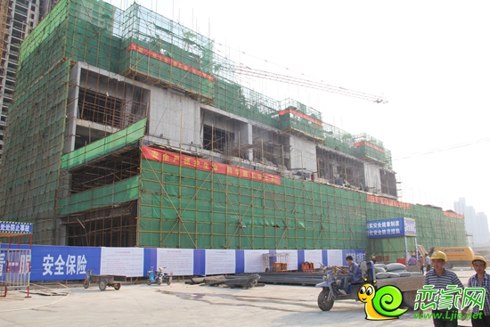 現(xiàn)代奧城施工現(xiàn)場(chǎng)（2014.5.17）