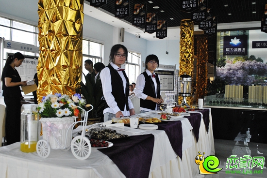 現(xiàn)代海棠灣冷餐會(huì)活動(dòng)現(xiàn)場