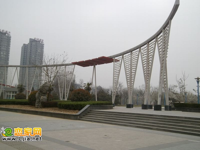 龍湖公園