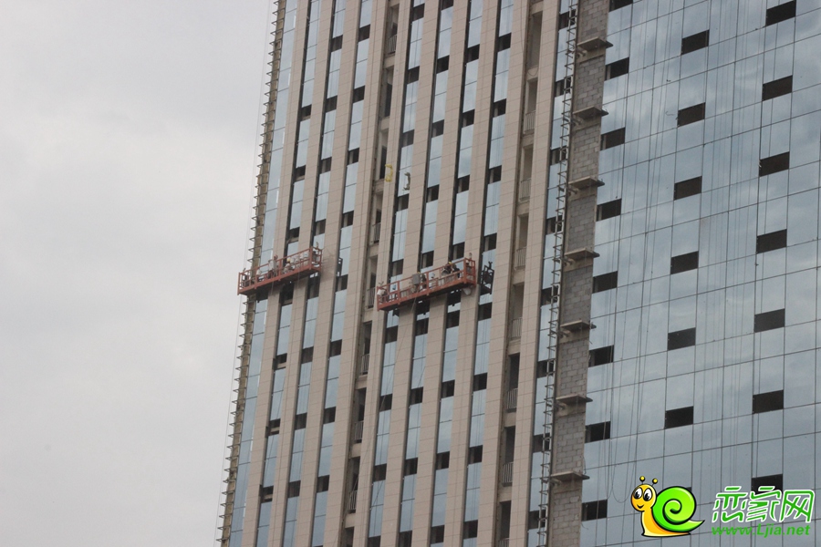 濱河世紀(jì)大廈實(shí)景圖（2014.07.24）