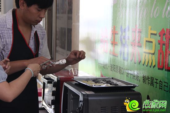 新鮮出爐的DIY餅干