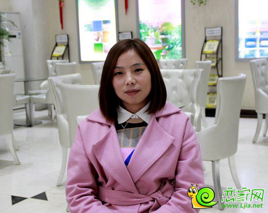 張娜甜甜的笑容