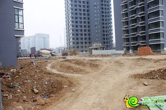 寶盛花語城小區(qū)內(nèi)部實(shí)景