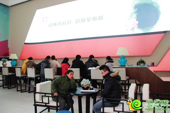 過年期間在拉德芳斯咨詢的客戶