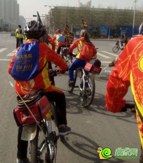 恒大名都騎行隊伍實景圖