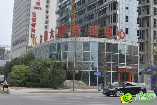 IFC國(guó)際金融大廈營(yíng)銷中心