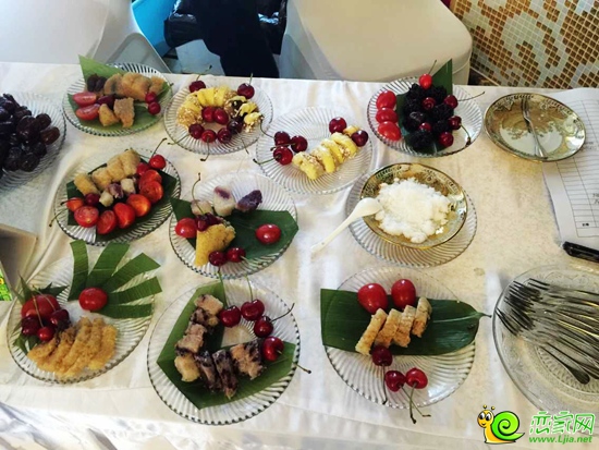 陽光東尚為客戶準(zhǔn)備的各種味道粽子品嘗