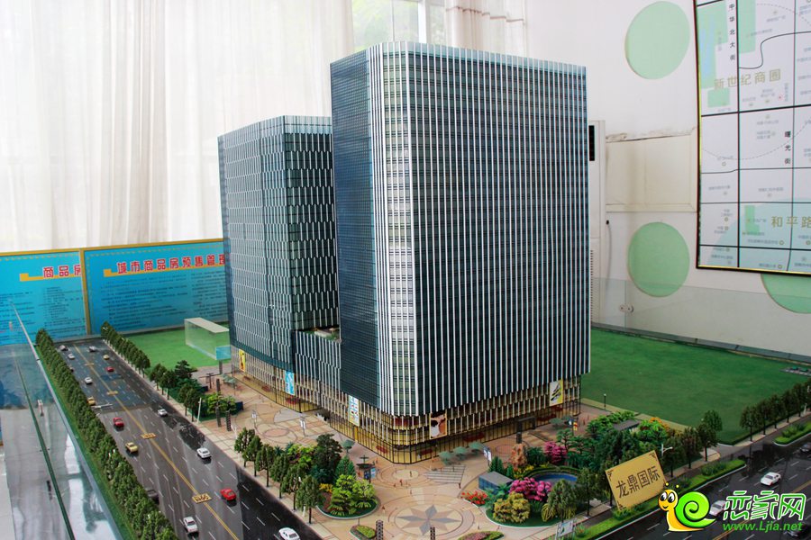 龍鼎國(guó)際廣場(chǎng)沙盤效果圖