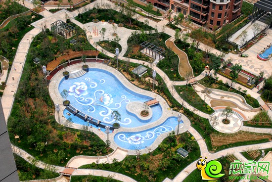 俯瞰小區(qū)園林美景