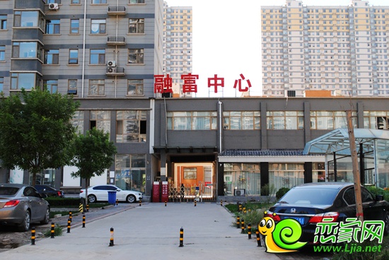 融富中心小區(qū)入口