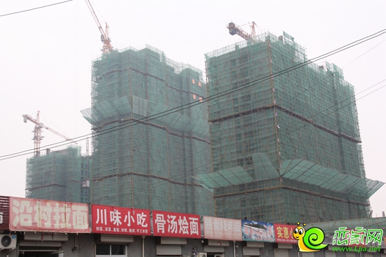 東城尚品項目正在緊張施工中