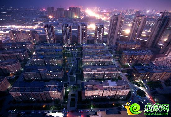 拉德芳斯夜景實(shí)景圖