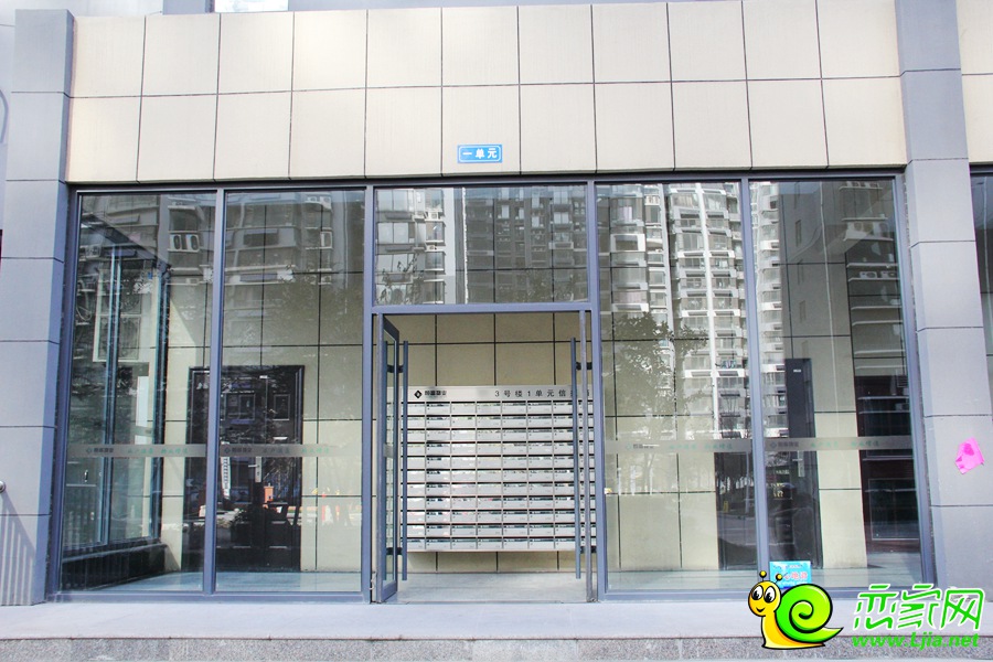 萬(wàn)浩儷城單元門(mén)入口實(shí)景圖