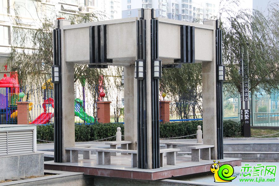 萬浩儷城亭臺休息區(qū)域