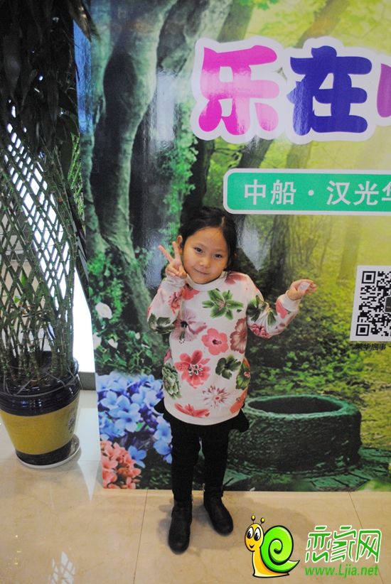 中船·漢光華府炫彩手工皂DIY活動現(xiàn)場