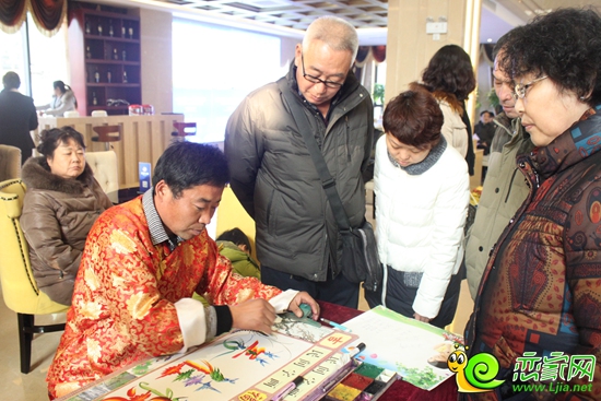北湖十六峯為到場市民準(zhǔn)備民間藝術(shù)
