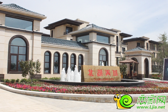 北湖美域大門
