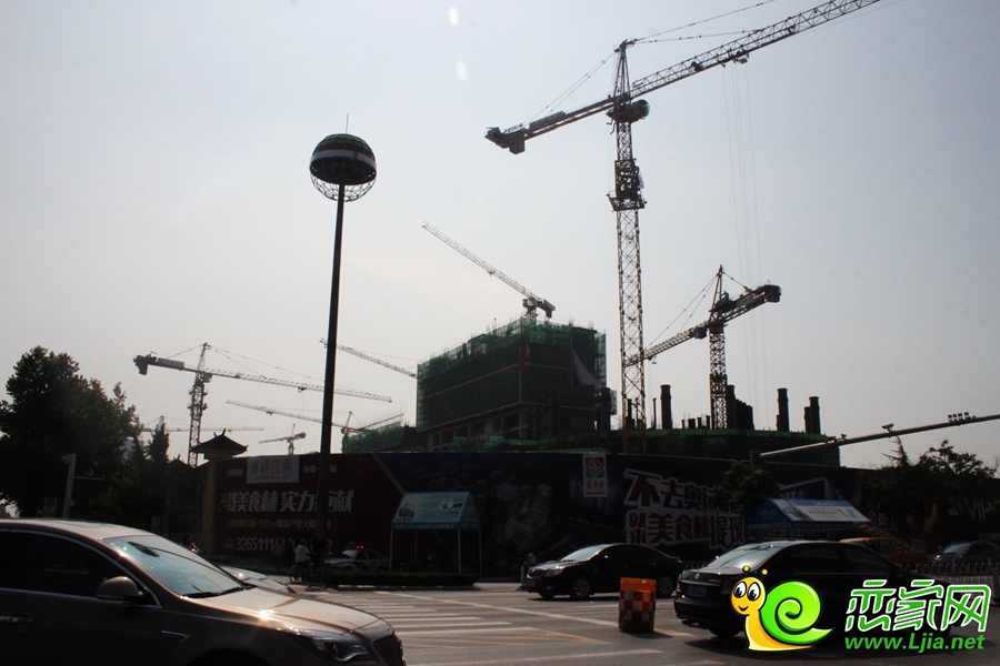 環(huán)球中心工地實(shí)景圖（2016.08.28）