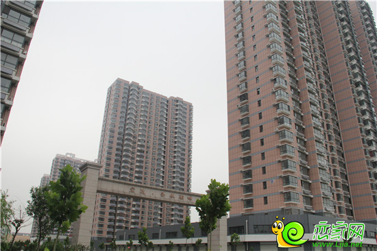 小區(qū)實(shí)景圖