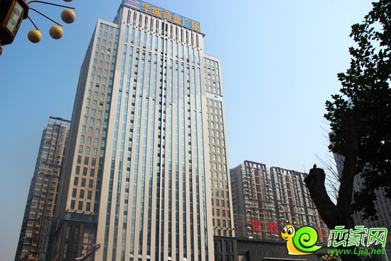 創(chuàng)鑫陽(yáng)光城周邊華城商業(yè)廣場(chǎng)