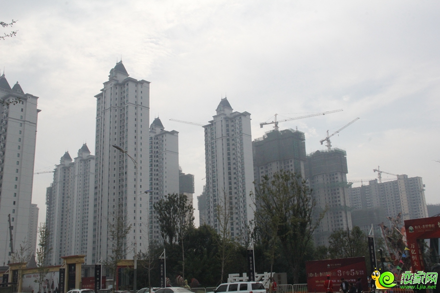 恒大名都樓盤實(shí)景圖（2016.10.1）