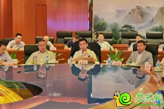 華耀城集團(tuán)副總裁段豐元點(diǎn)評(píng)城市公司工作成果