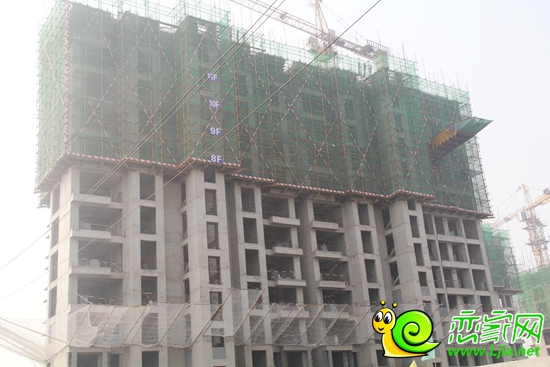 東尚·名筑5#施工建設(shè)中