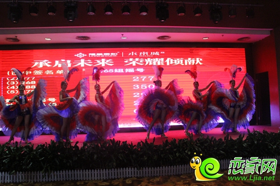 熱情似火的康康舞