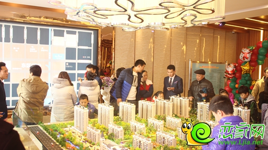 周末的羅蘭春天城市展廳