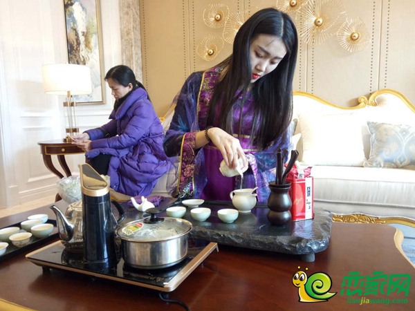 美女茶師