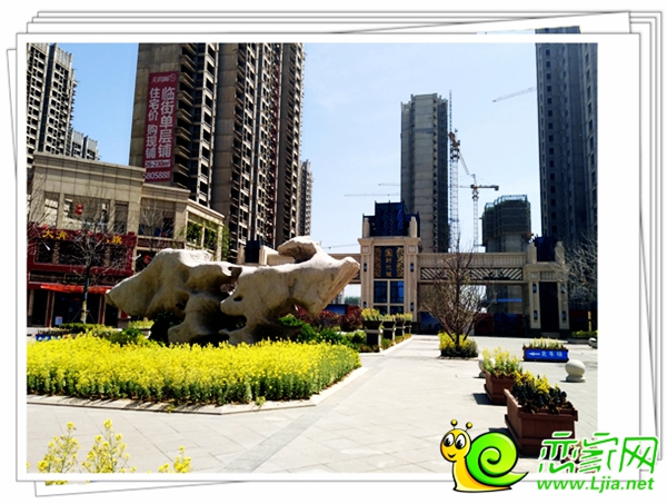 美的時(shí)代城正門(mén)實(shí)景圖