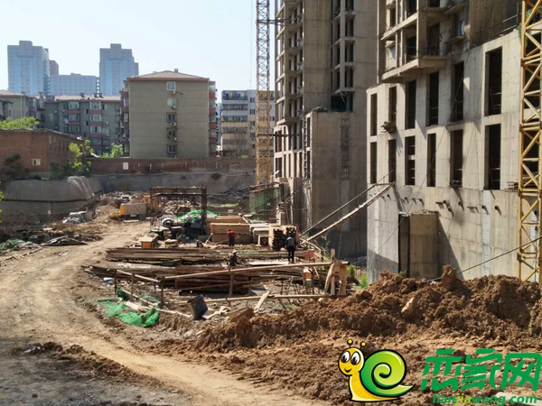 時代雅居施工中的大樓