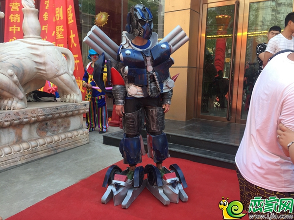 場(chǎng)外機(jī)器人展示