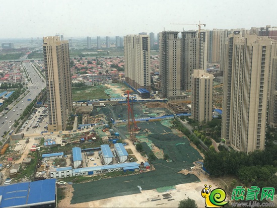 美的·拉德芳斯工地實(shí)景