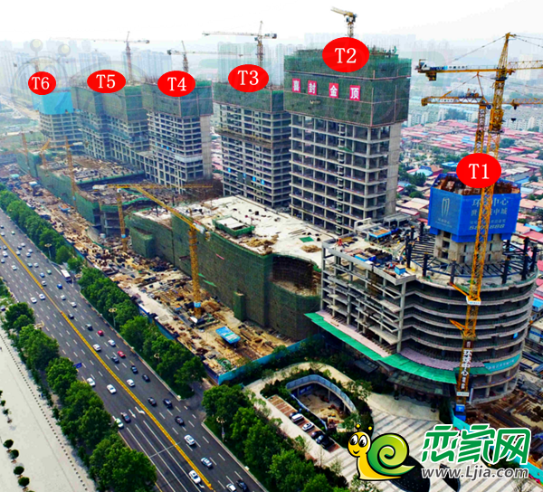 環(huán)球中心建設實景圖