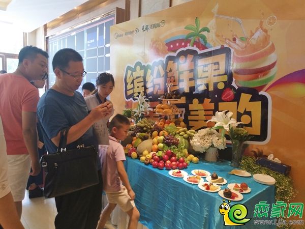 前來參觀的市民