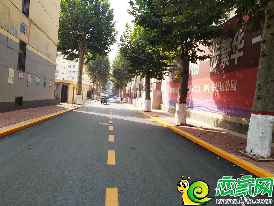 中央名都東邊路已經(jīng)修好了