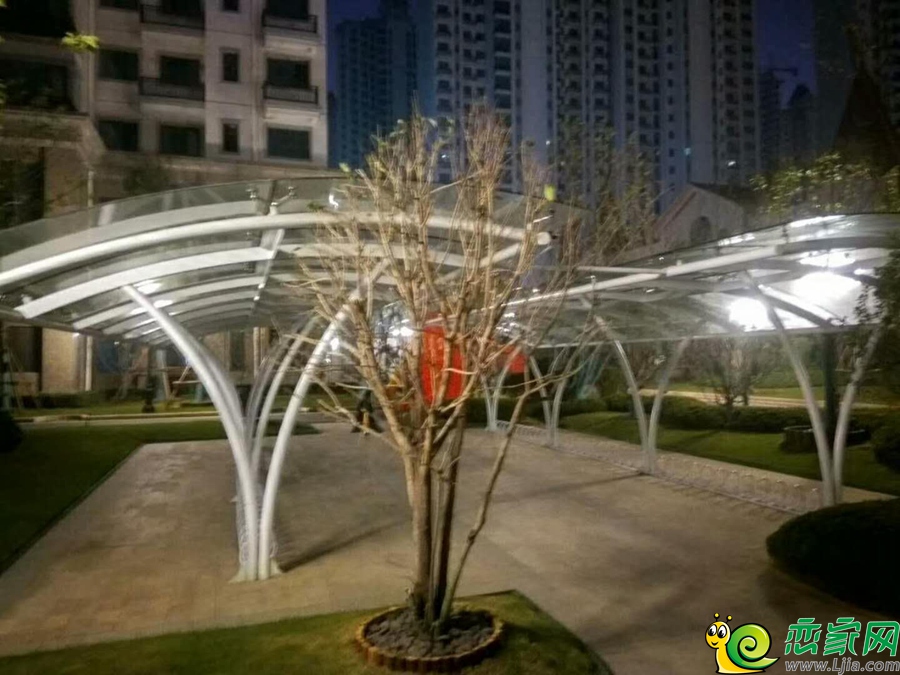 恒大名都樓盤實(shí)景圖（2017.10.15）