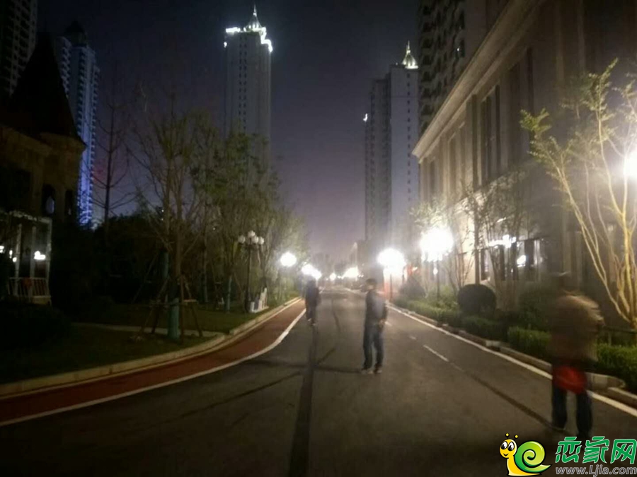 恒大名都樓盤實(shí)景圖（2017.10.15）
