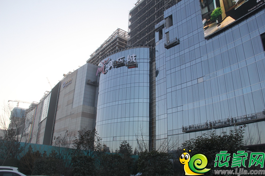 環(huán)球中心實(shí)景（2017.12.31）